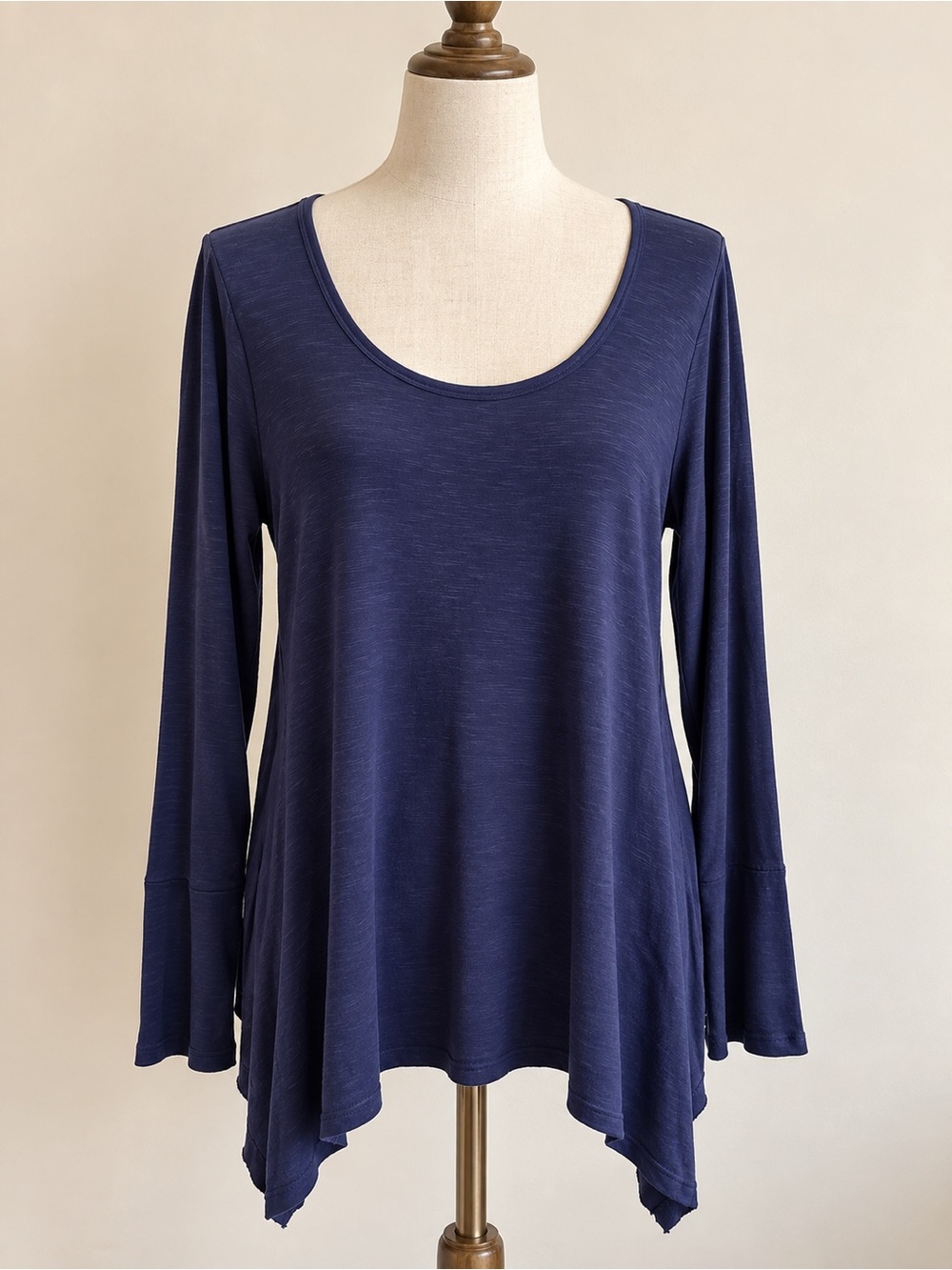 Wonderly Women’s XL Navy Blue Long Sleeve Asymmetrical Tunic Top NWT